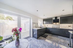 Kitchen- click for photo gallery